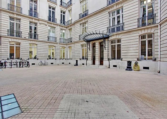 Charming Apartment - 1Br-3P -Trocadero