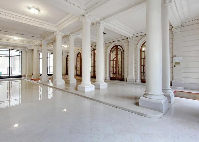 Charming Apartment - 1Br-3P -Trocadero